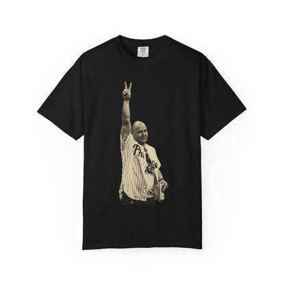 Get the other T-shirt.